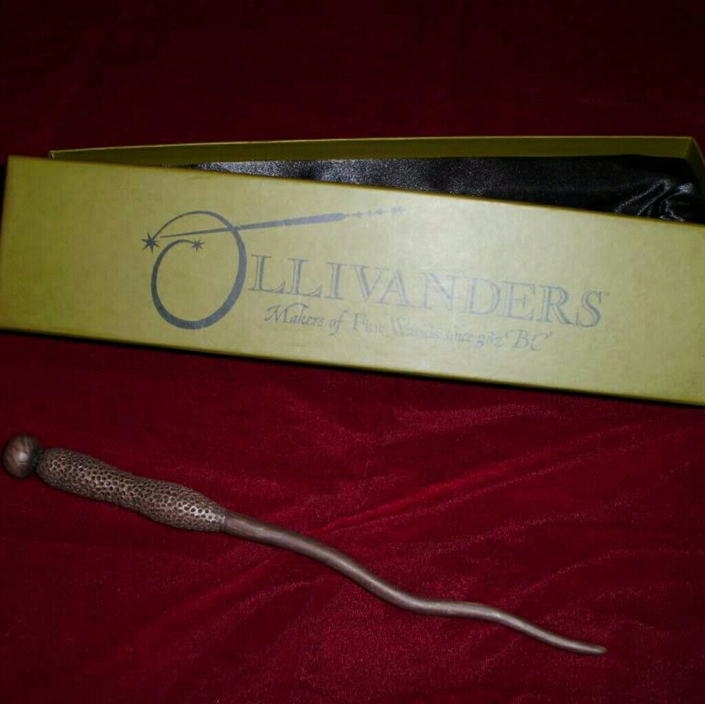 Hazel 9 ollivander wand